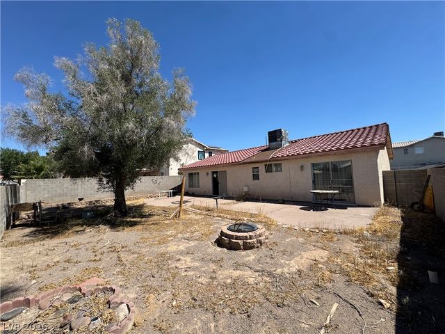 908 Sunnyfield Way, Henderson, NV 89015