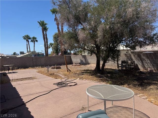 908 Sunnyfield Way, Henderson, NV 89015