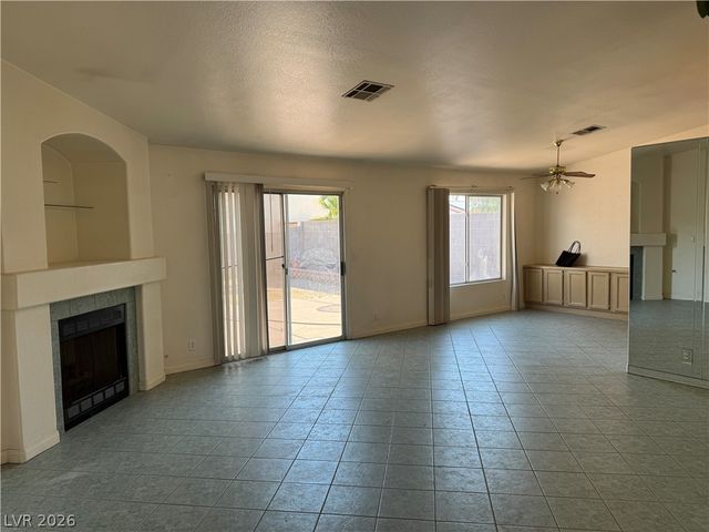 908 Sunnyfield Way, Henderson, NV 89015