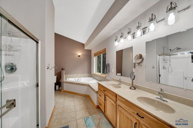 4710 RIMROCK DR, Rapid City, SD 57702