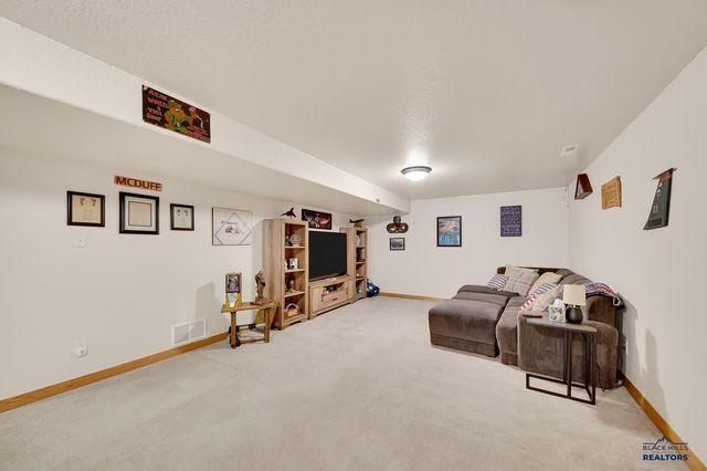 4710 RIMROCK DR, Rapid City, SD 57702