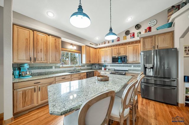 4710 RIMROCK DR, Rapid City, SD 57702