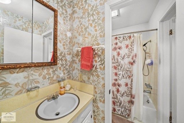 8649 Chalmette Drive, Shreveport, LA 71115