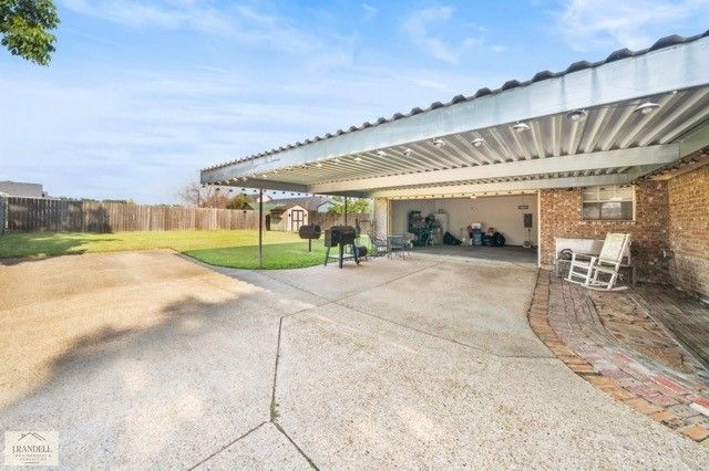 8649 Chalmette Drive, Shreveport, LA 71115