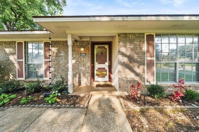 8649 Chalmette Drive, Shreveport, LA 71115