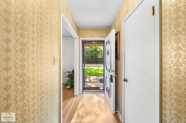 8649 Chalmette Drive, Shreveport, LA 71115