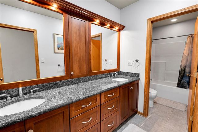 24530 S TONKA Avenue, Channahon, IL 60410