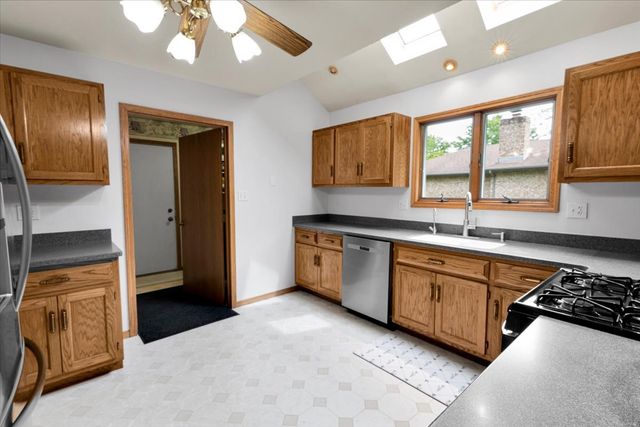 24530 S TONKA Avenue, Channahon, IL 60410