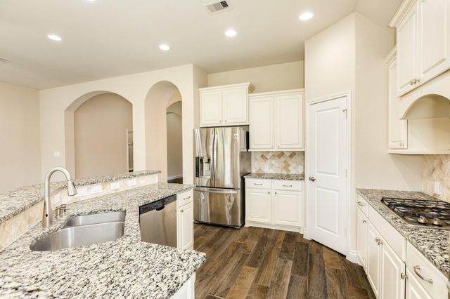 3539 Whitman Drive, Iowa Colony, TX 77583