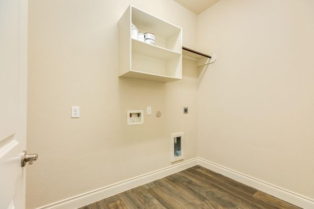 3539 Whitman Drive, Iowa Colony, TX 77583