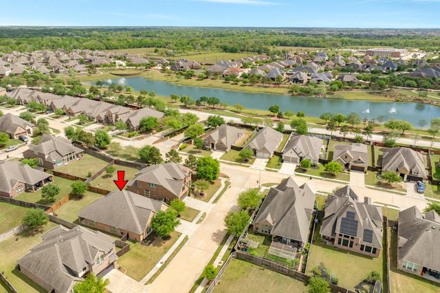 3539 Whitman Drive, Iowa Colony, TX 77583