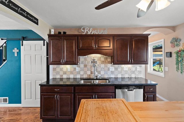 124 IRENE STREET, Neenah, WI 54956