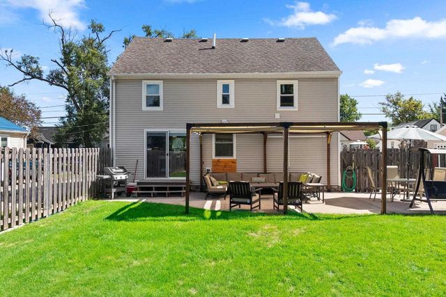 124 IRENE STREET, Neenah, WI 54956
