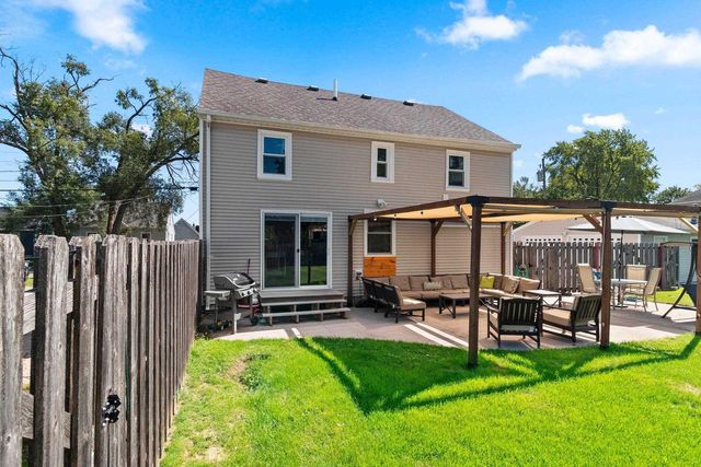 124 IRENE STREET, Neenah, WI 54956