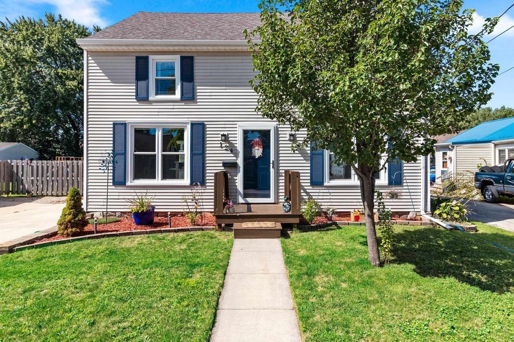 124 IRENE STREET, Neenah, WI 54956