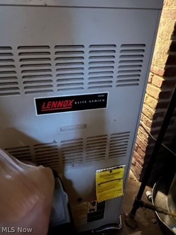 313 Ickes Court, Louisville, OH 44641