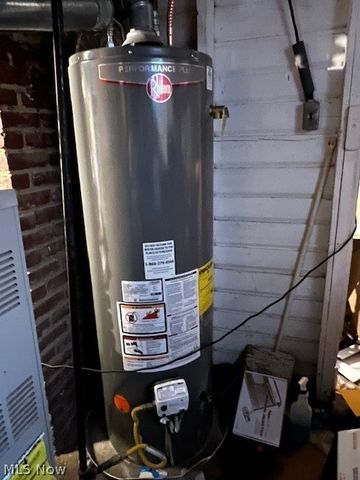 313 Ickes Court, Louisville, OH 44641