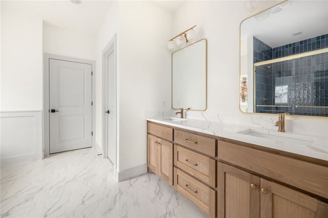 6 Abbey Lane, Bella Vista, AR 72715