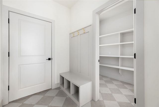 6 Abbey Lane, Bella Vista, AR 72715