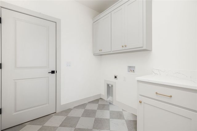 6 Abbey Lane, Bella Vista, AR 72715