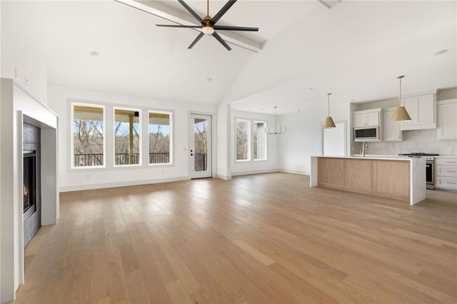 6 Abbey Lane, Bella Vista, AR 72715