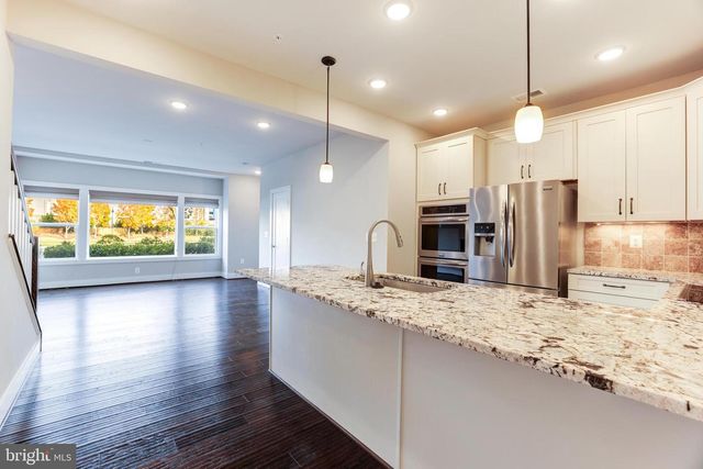 44752 TIVERTON SQ, Ashburn, VA 20147