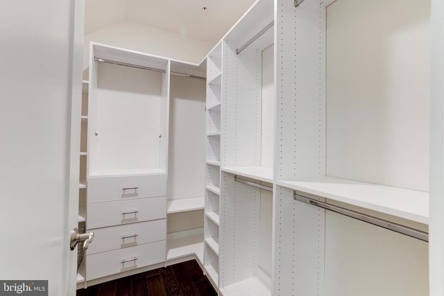 44752 TIVERTON SQ, Ashburn, VA 20147