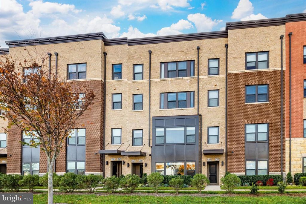 44752 TIVERTON SQ, Ashburn, VA 20147