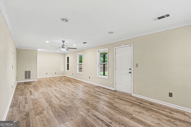 1391 Buckingham Court, Hampton, GA 30228