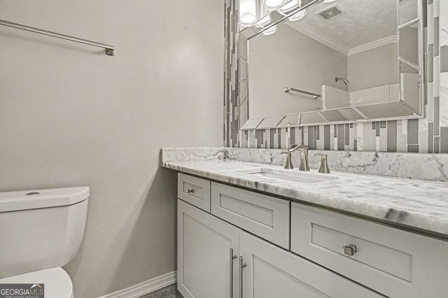 1391 Buckingham Court, Hampton, GA 30228