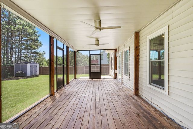 1391 Buckingham Court, Hampton, GA 30228