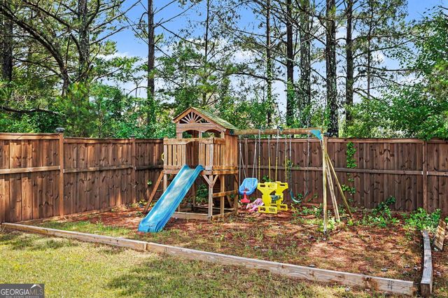 1391 Buckingham Court, Hampton, GA 30228