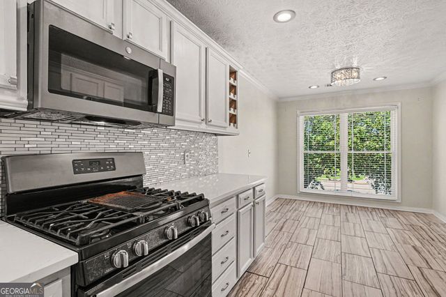 1391 Buckingham Court, Hampton, GA 30228
