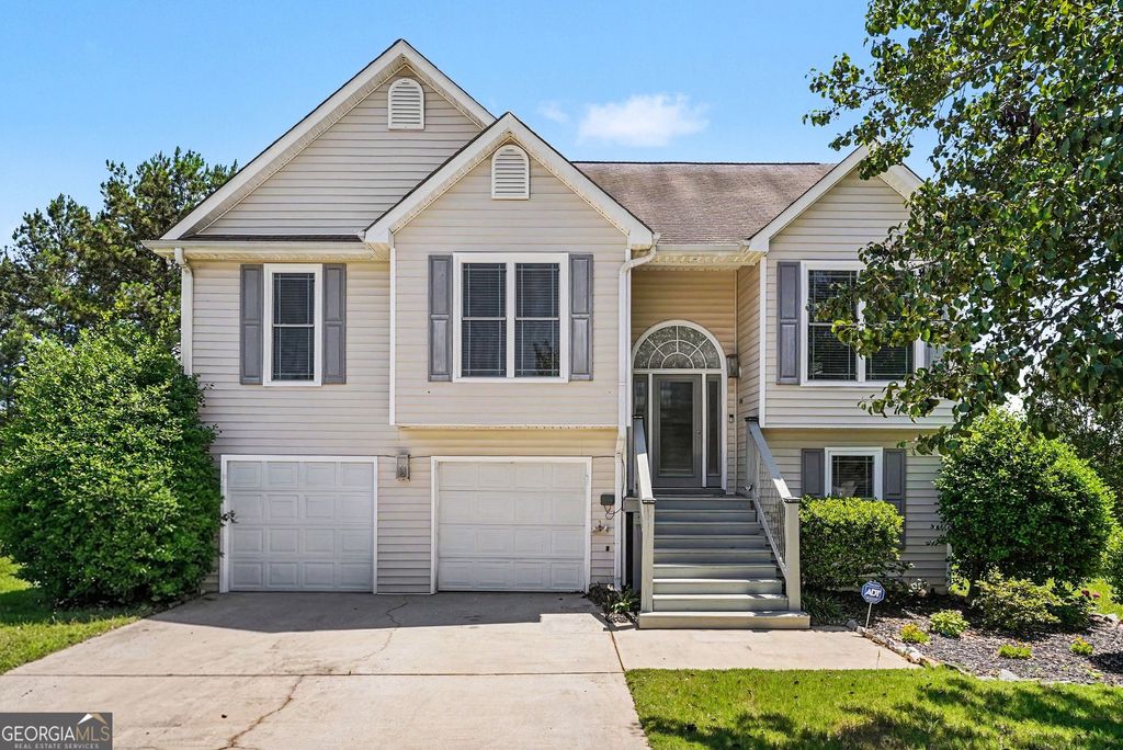 1391 Buckingham Court, Hampton, GA 30228