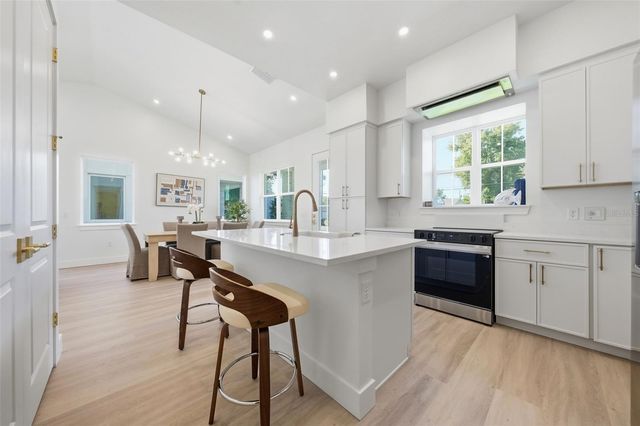 1605 BRYN MAWR STREET, Orlando, FL 32804