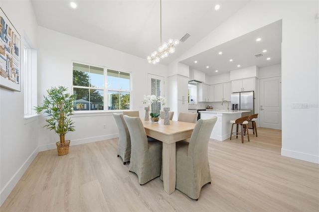 1605 BRYN MAWR STREET, Orlando, FL 32804