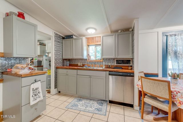3410 Mckinley Road, Johnson City, TN 37604