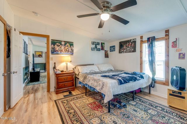 3410 Mckinley Road, Johnson City, TN 37604