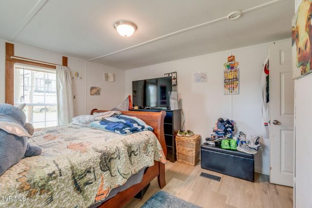 3410 Mckinley Road, Johnson City, TN 37604
