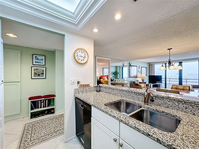 6415 MIDNIGHT PASS ROAD 705, Sarasota, FL 34242