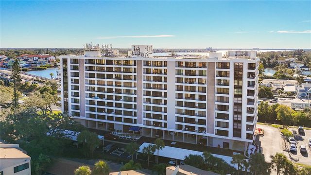 6415 MIDNIGHT PASS ROAD 705, Sarasota, FL 34242