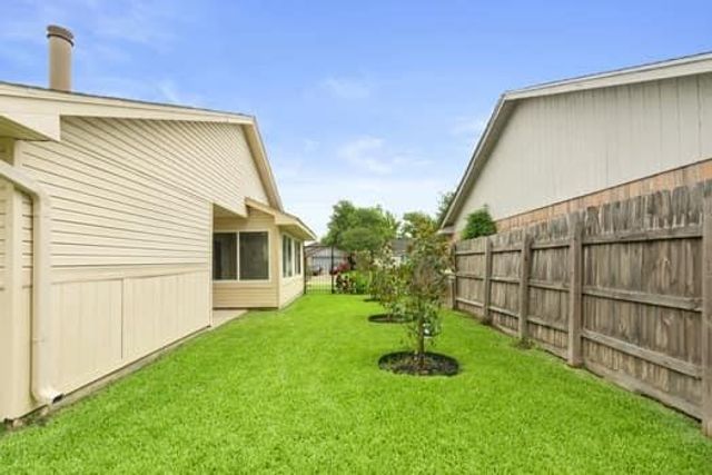 3467 Overcross Drive, Houston, TX 77045