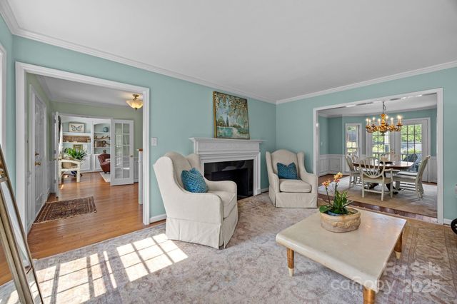 7800 Quail Hill Road, Charlotte, NC 28210