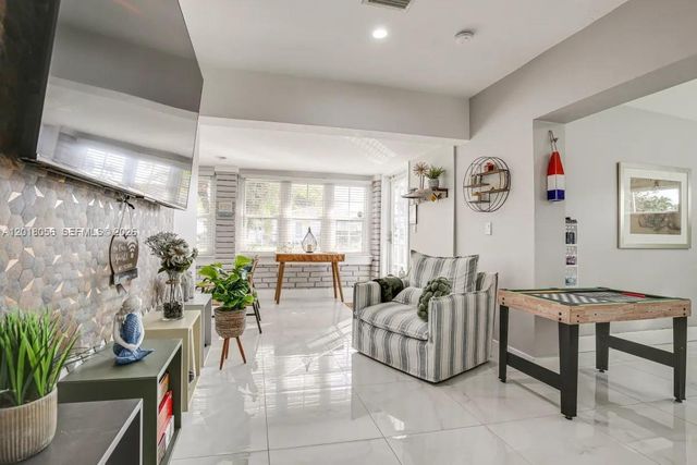 1237 SW 28th Street, Fort Lauderdale, FL 33315