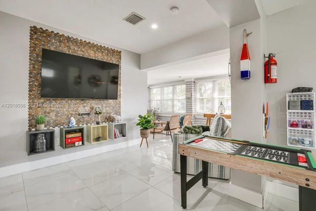 1237 SW 28th Street, Fort Lauderdale, FL 33315