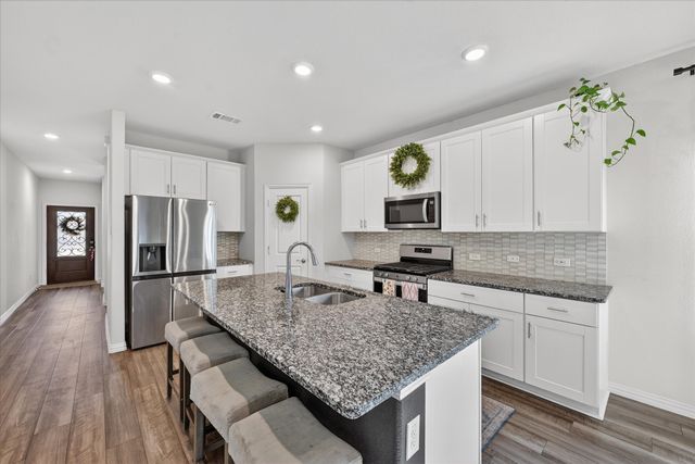 210 Briarwood Lane, Lake Dallas, TX 75065