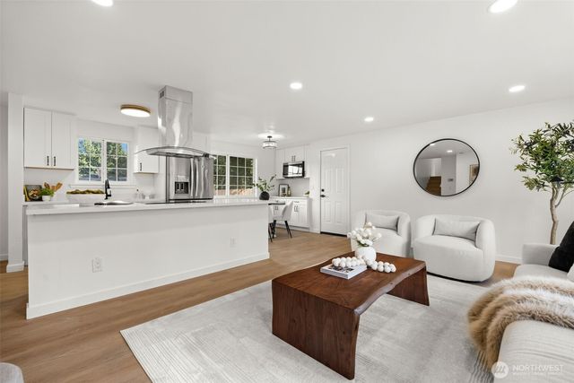 7912 56th Avenue Ct E, Puyallup, WA 98371