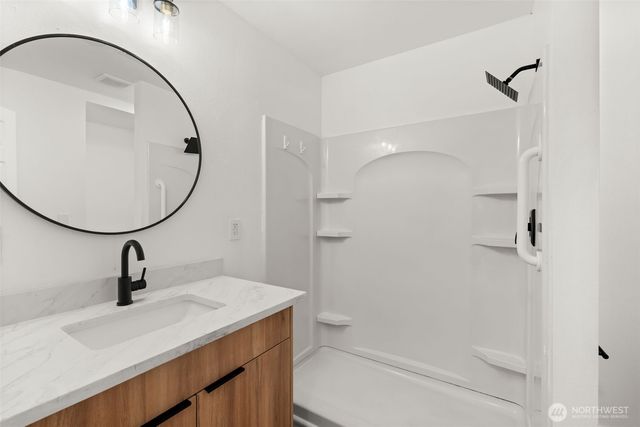 7912 56th Avenue Ct E, Puyallup, WA 98371