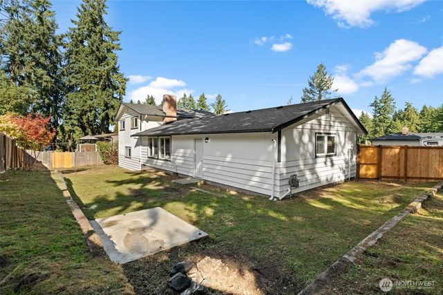 7912 56th Avenue Ct E, Puyallup, WA 98371