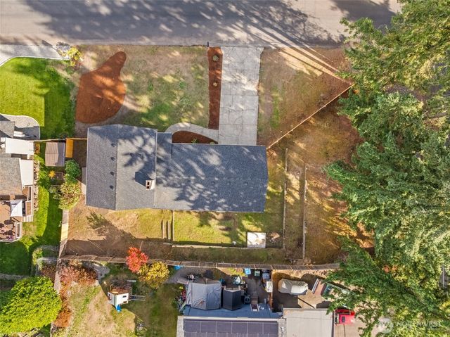 7912 56th Avenue Ct E, Puyallup, WA 98371